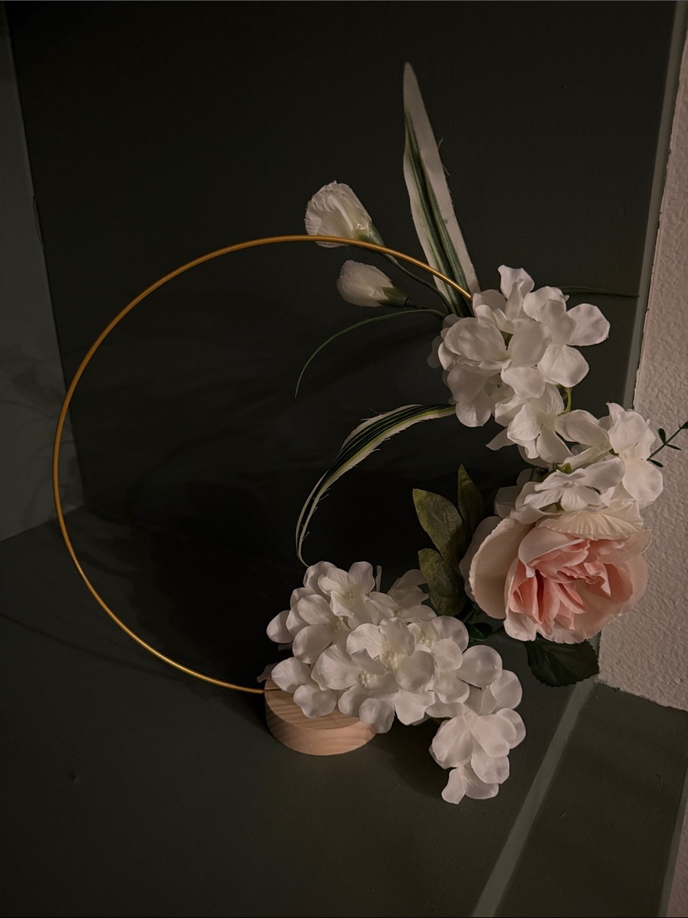 Floral Hoop Accent Wreath in White and Pink